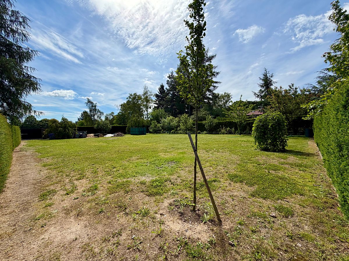 Prodej stavebního pozemku 872 m² – fotografie 3