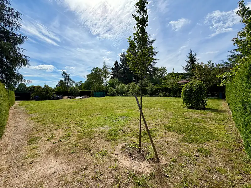 Prodej stavebního pozemku 872 m², Louňovice – náhled fotky 3