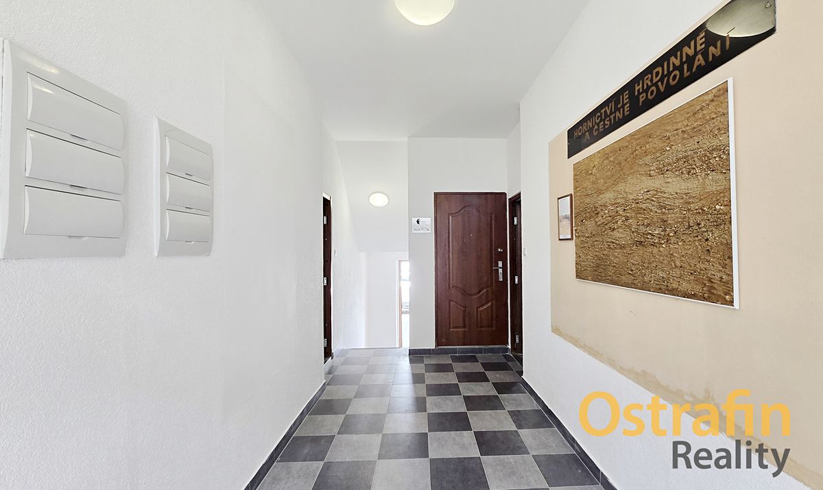 Pronájem kanceláře 90 m² – fotografie 4