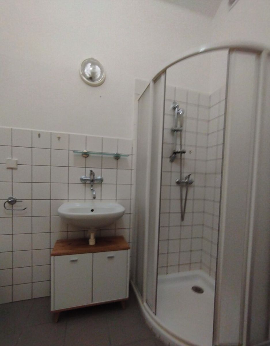 Pronájem bytu 2+kk 45 m² – fotografie 3