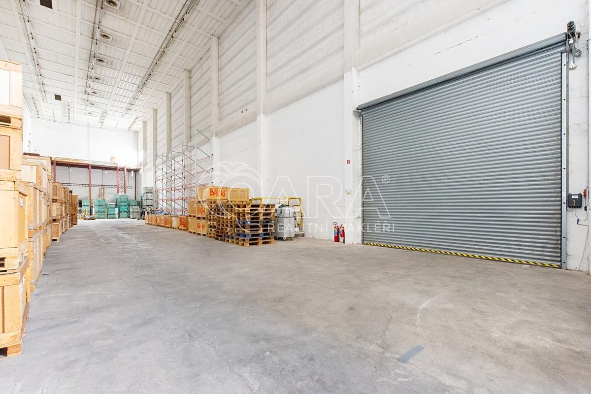 Pronájem skladového prostoru 750 m²