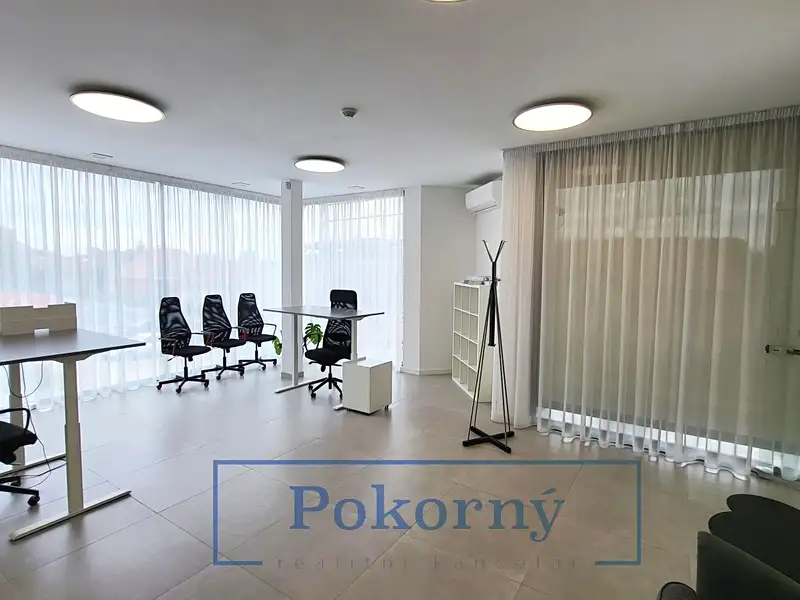 Pronájem kanceláře 122 m², Praha – náhled fotky 3