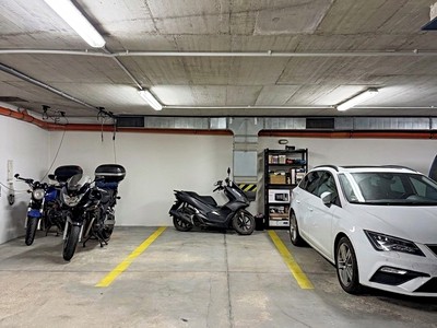 Pronájem garážového stání 13 m²