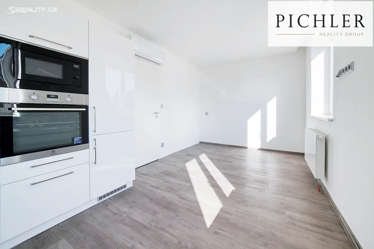 Pronájem bytu 2+kk 42 m² – pohled 4