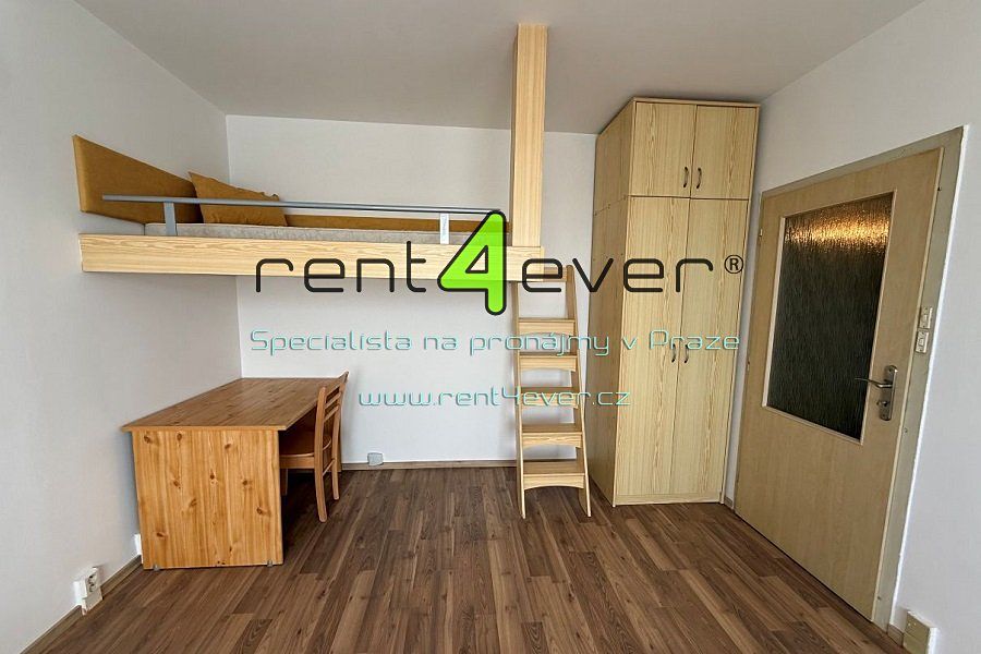 Pronájem bytu 1+kk 30 m²