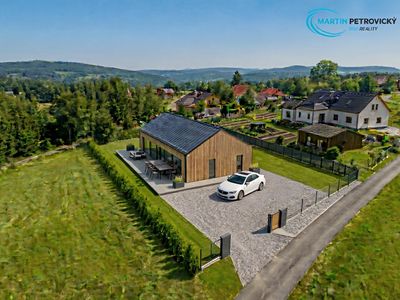 Prodej stavebního pozemku 1068 m²