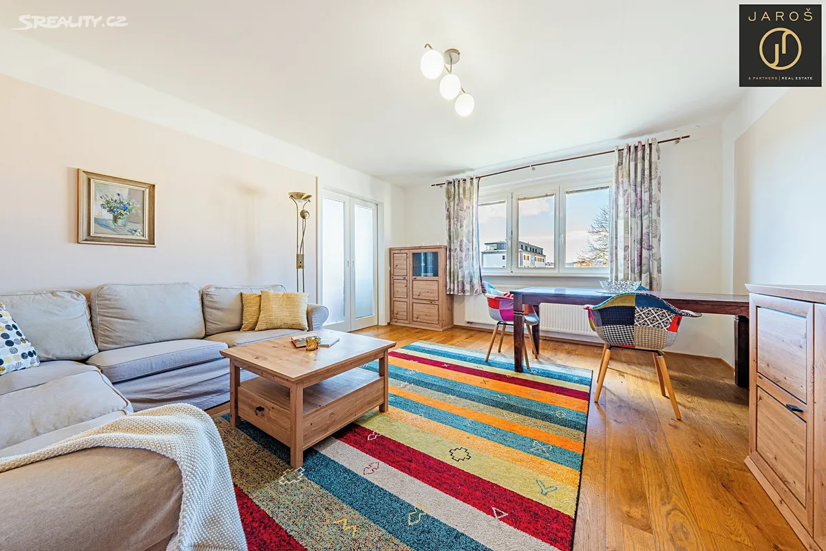Prodej bytu 2+1 77 m², Ostrov