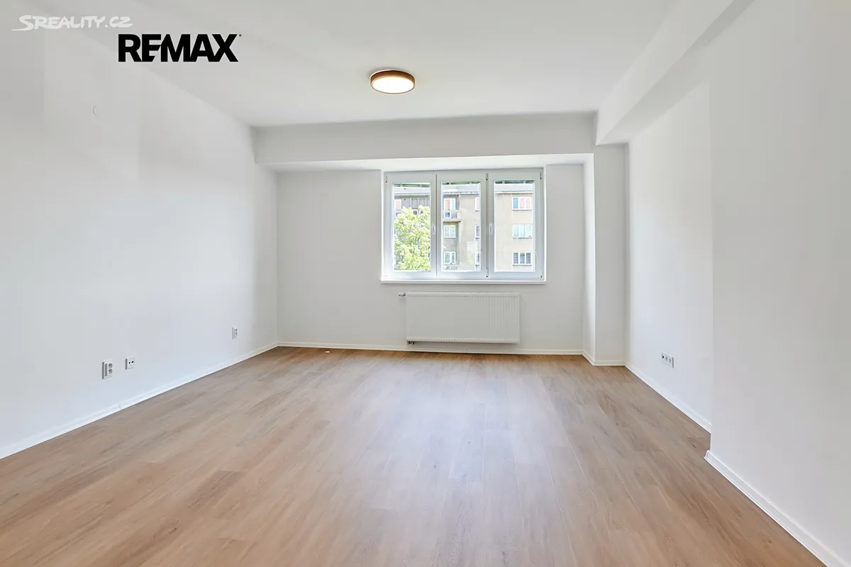 Pronájem bytu 2+1 73 m² – pohled 2