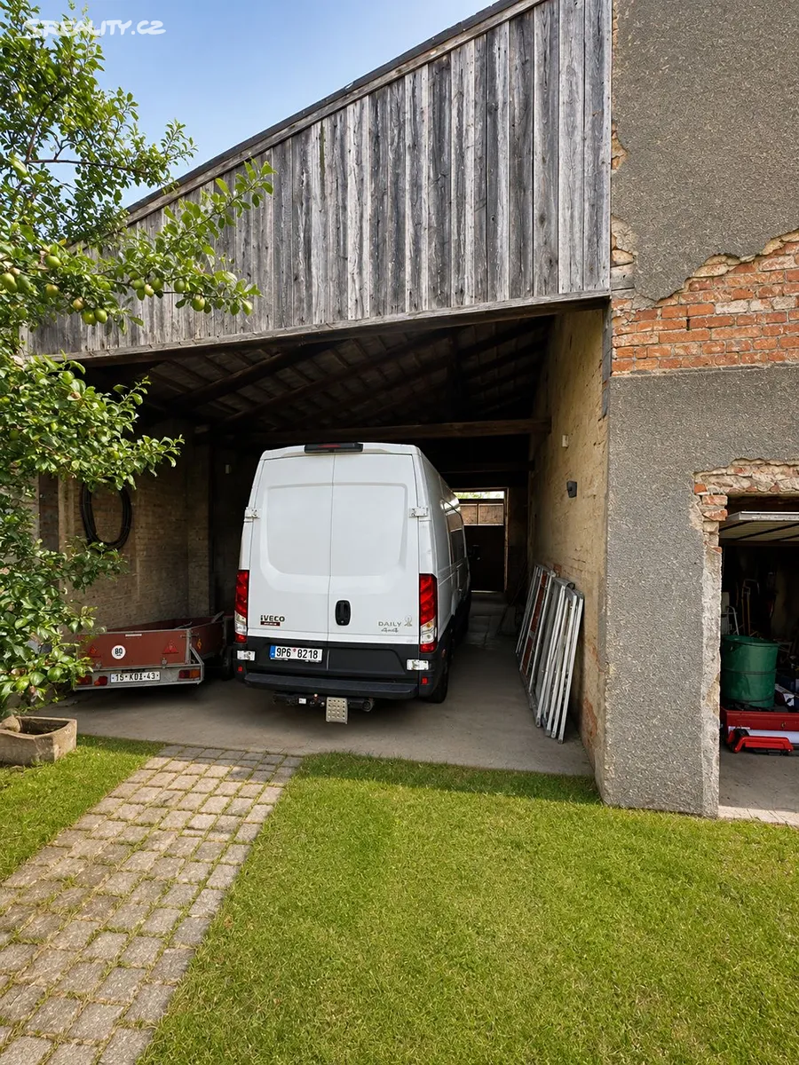 Prodej vícegeneračního domu 271 m², pozemek 560 m² – pohled 5