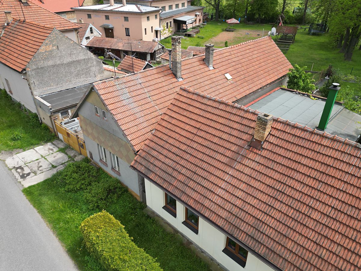 Prodej rodinného domu 108 m², pozemek 427 m² – fotografie 2
