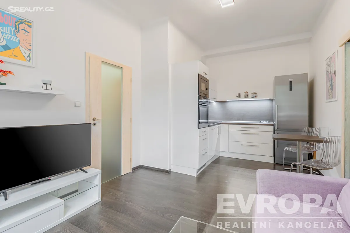 Prodej bytu 2+kk 43 m², Praha