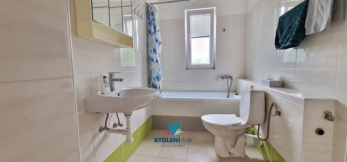 Pronájem bytu 4+kk 75 m² – fotografie 3