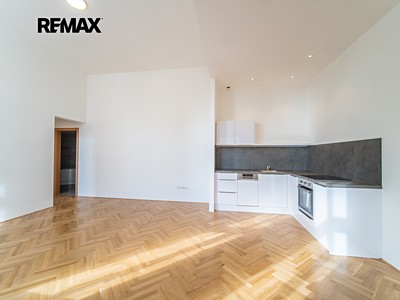 Pronájem bytu 2+kk 58 m²