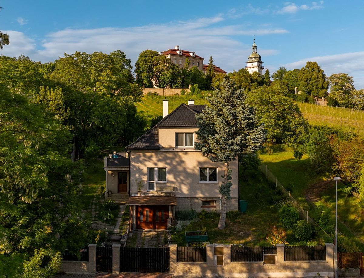 Prodej rodinného domu 124 m², pozemek 866 m²