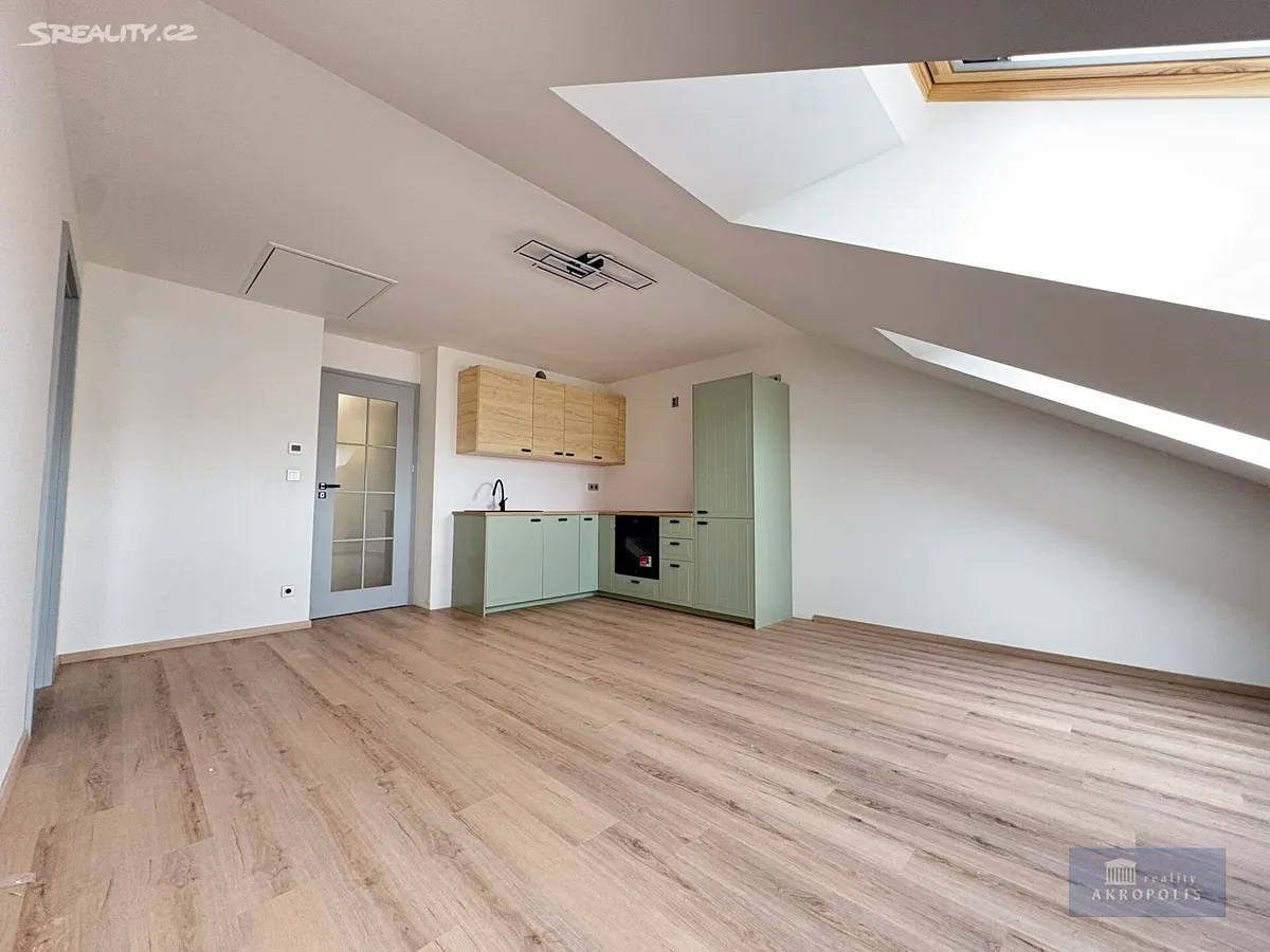 Pronájem bytu 2+kk 52 m², Praha