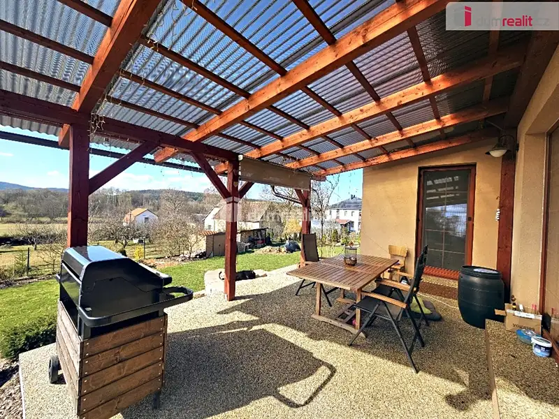 Prodej vícegeneračního domu 267 m², pozemek 1050 m², Pařezov – náhled fotky 3