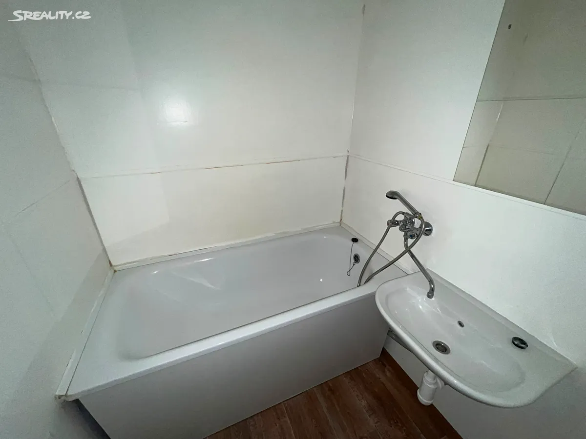 Prodej bytu 2+1 47 m² – pohled 6