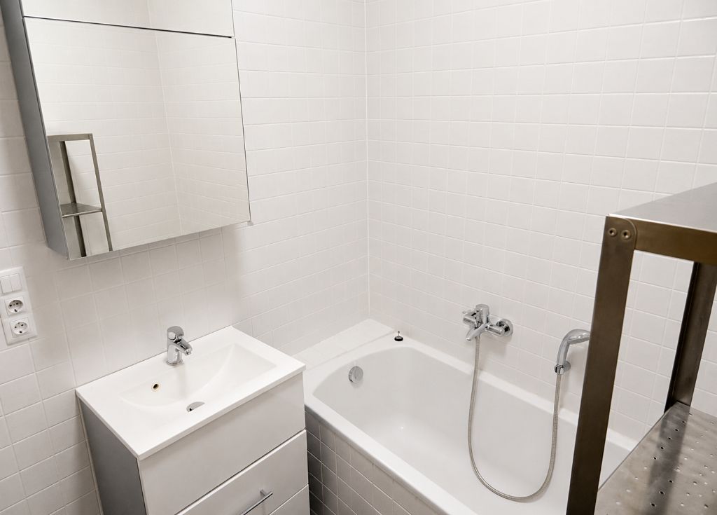 Pronájem bytu 2+kk 66 m² – fotografie 4