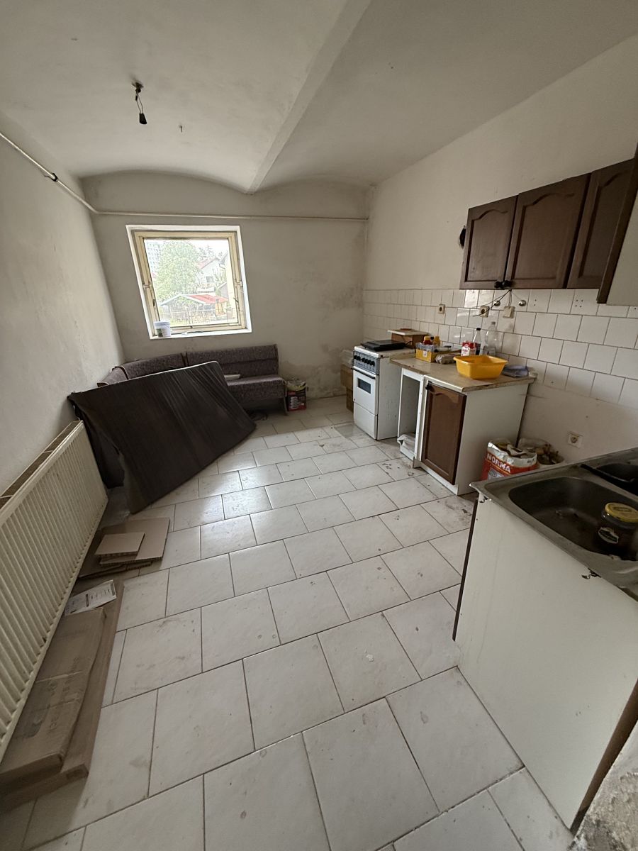 Prodej rodinného domu 100 m², pozemek 432 m² – fotografie 2