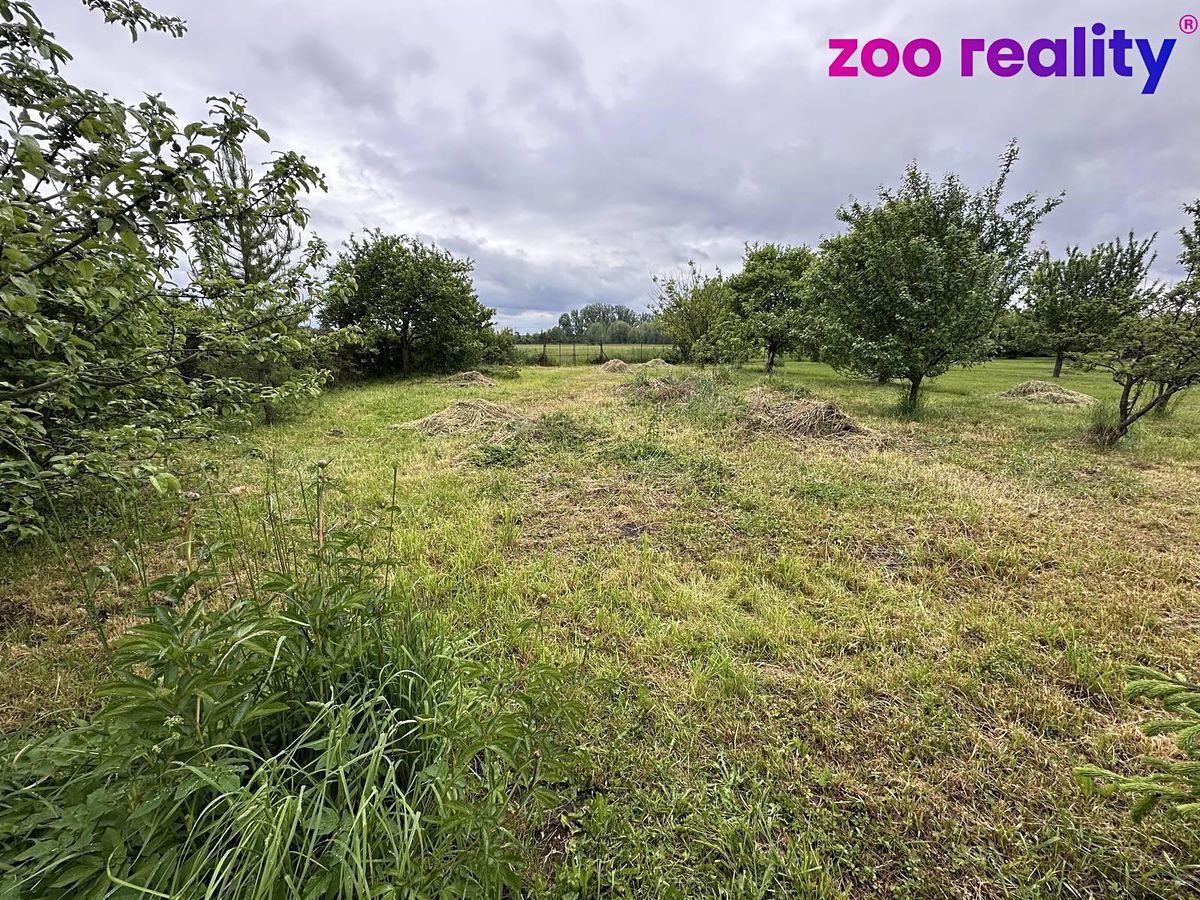 Prodej komerčního pozemku 644 m²