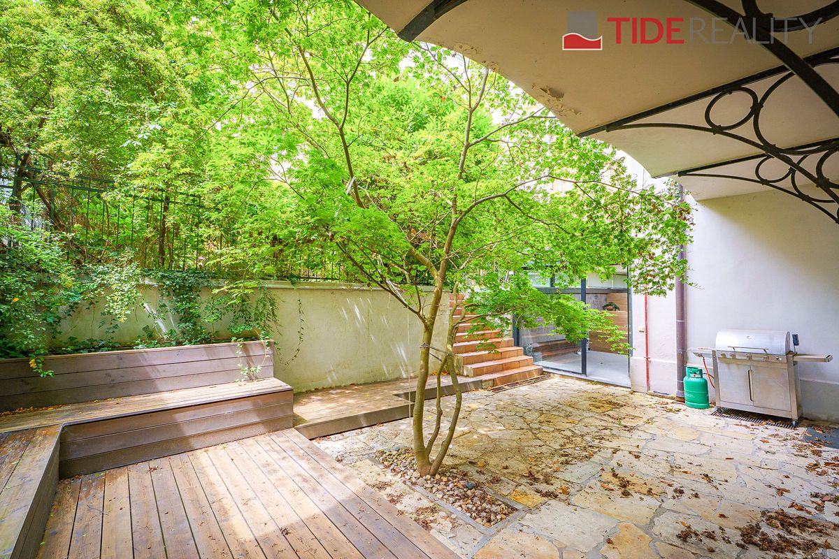 Prodej bytu 6 pokojů a více 196 m² – fotografie 2