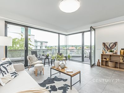 Pronájem bytu 4+kk 210 m²