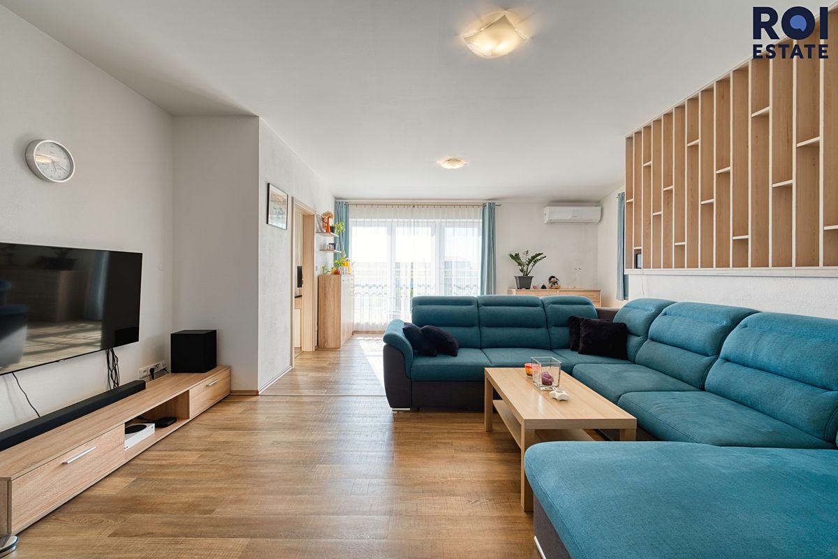 Prodej rodinného domu 174 m², pozemek 776 m² – fotografie 2