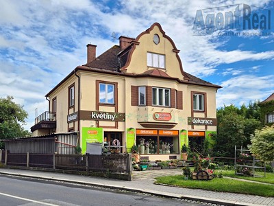 Prodej  vícegeneračního domu 330 m², pozemek 757 m²