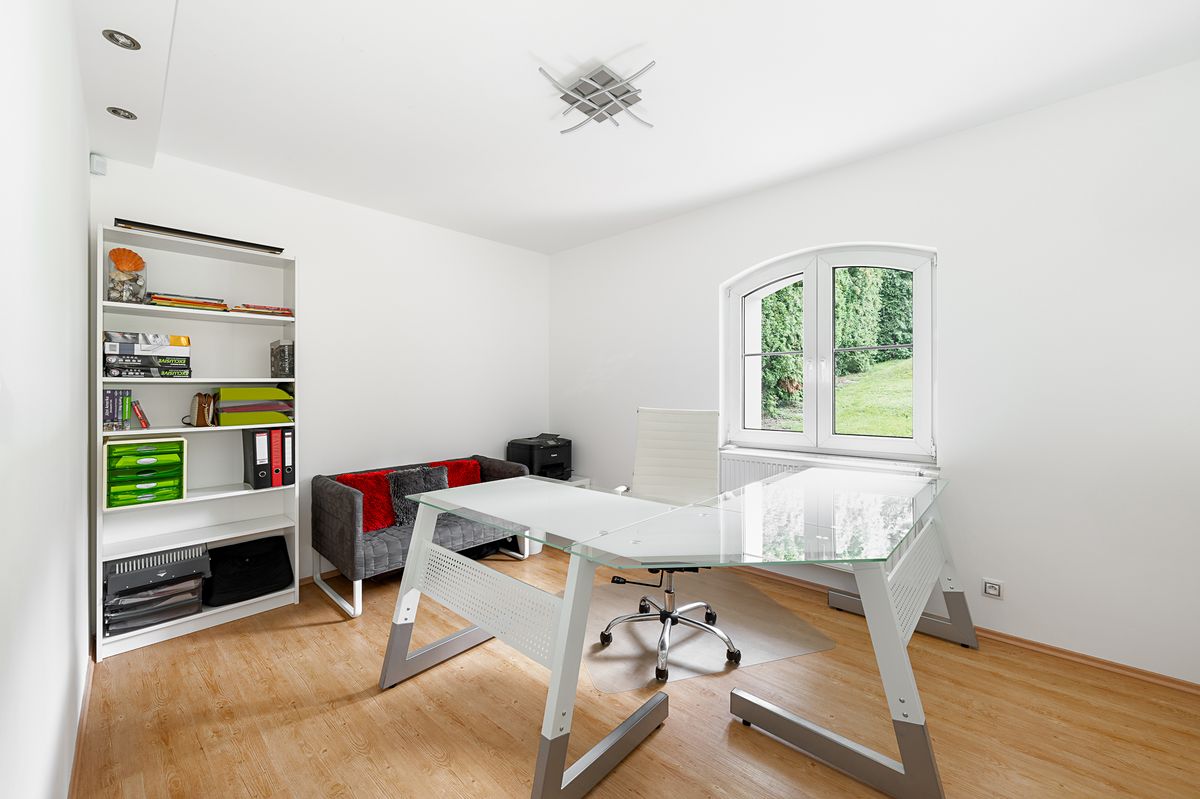 Prodej rodinného domu 246 m², pozemek 2061 m² – fotografie 5