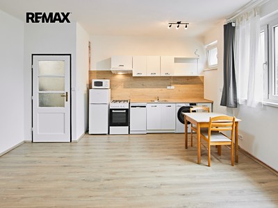 Pronájem bytu 2+kk 41 m²