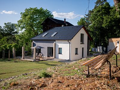 Prodej rodinného domu 196 m², pozemek 1875 m²