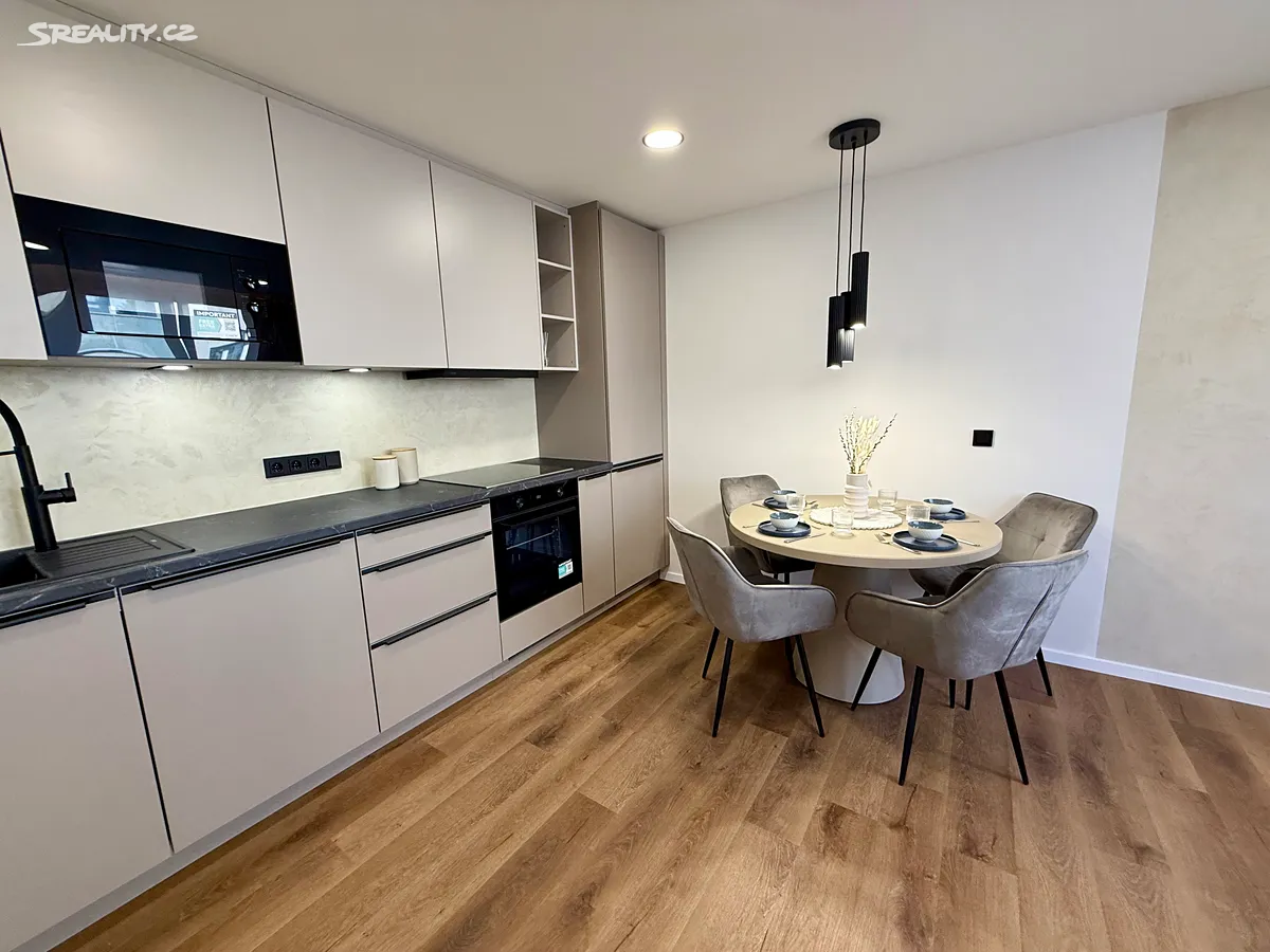 Prodej bytu 2+kk 36 m², Praha