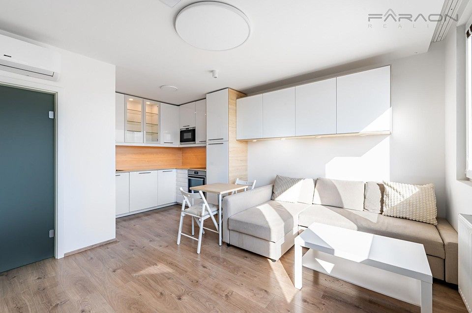Pronájem bytu 2+kk 32 m²