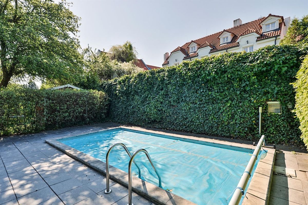 Pronájem rodinného domu 507 m², pozemek 515 m² – fotografie 4