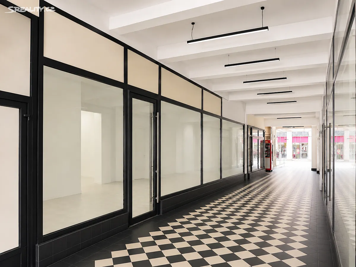 Pronájem obchodního prostoru 97 m², Karlovy Vary