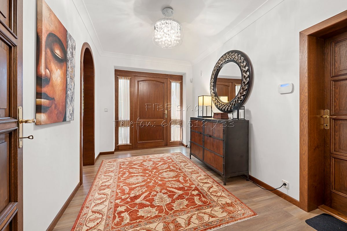 Prodej rodinného domu 458 m², pozemek 1401 m² – fotografie 5