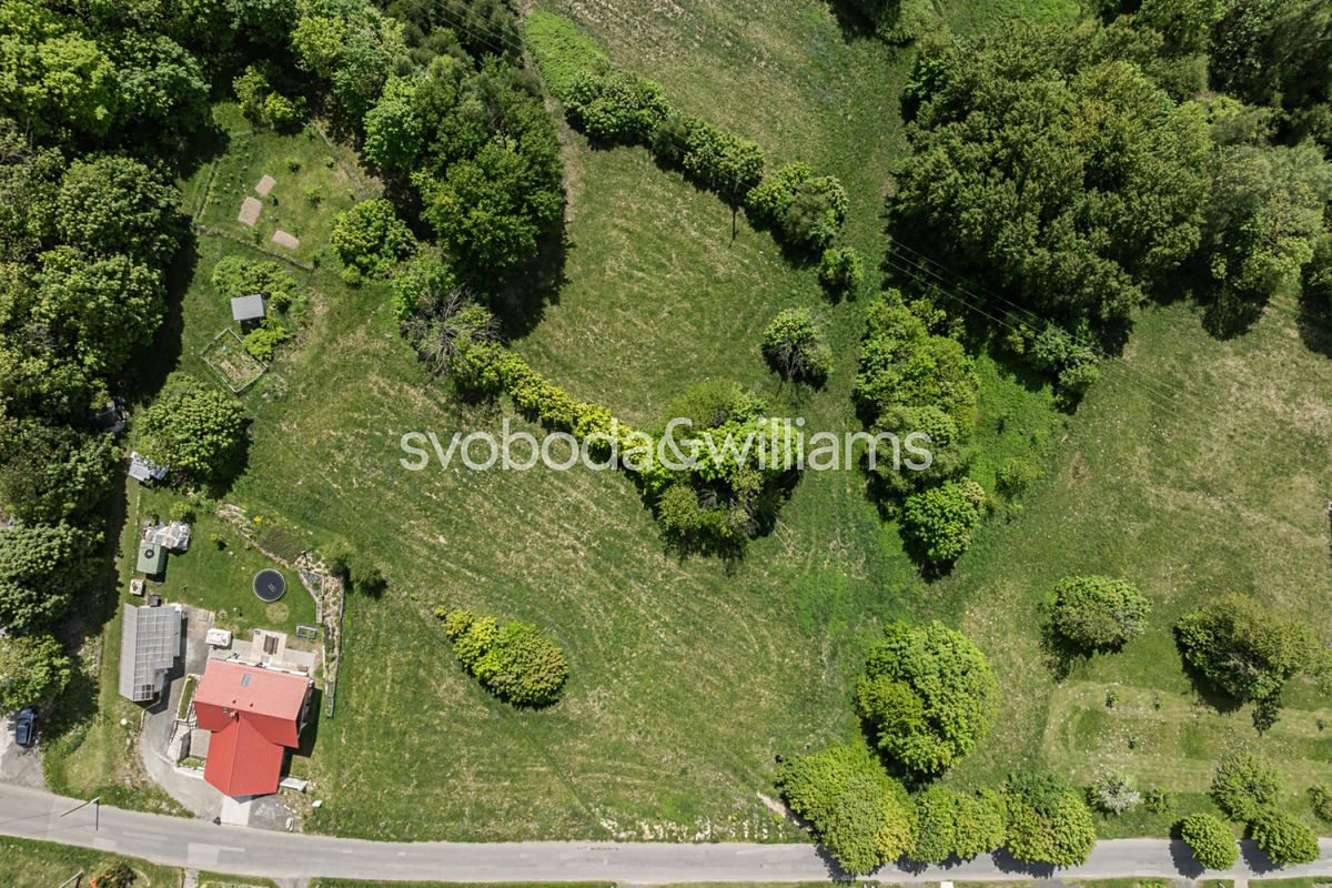 Prodej stavebního pozemku 1560 m² – fotografie 2