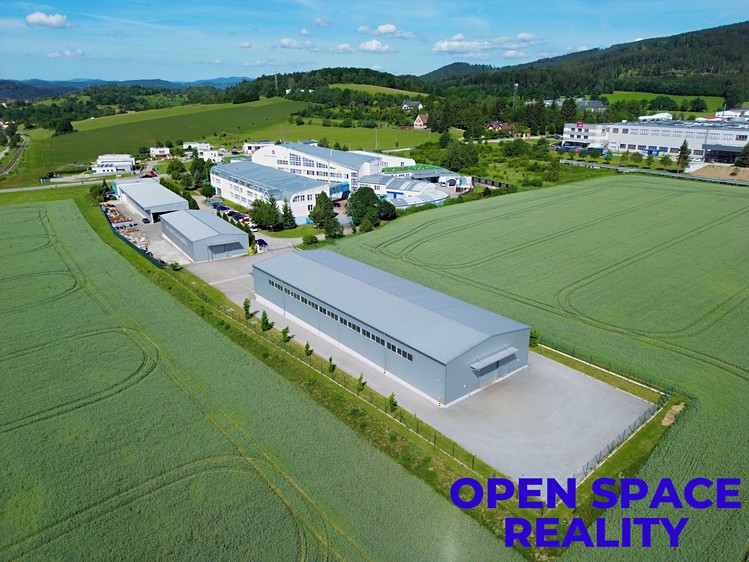 Pronájem komerčního prostoru, 1 512 m² (1 z 17)