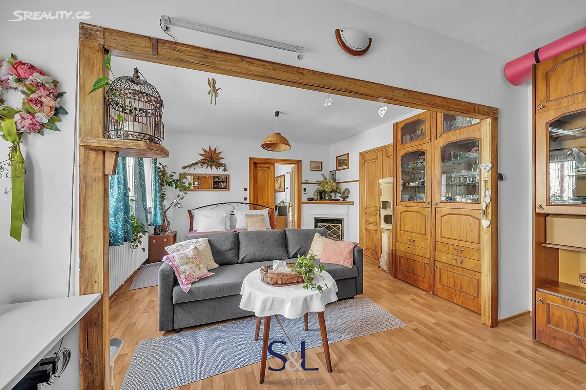 Prodej rodinného domu 180 m², pozemek 636 m² - View 6