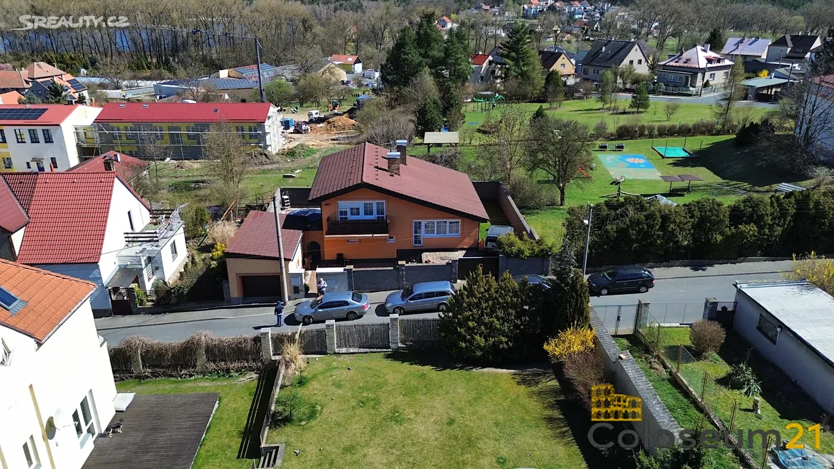 Prodej rodinného domu 160 m², pozemek 422 m² – pohled 2