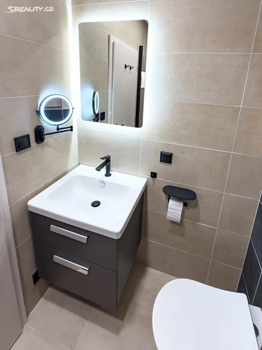 Pronájem bytu 1+kk 22 m² – další