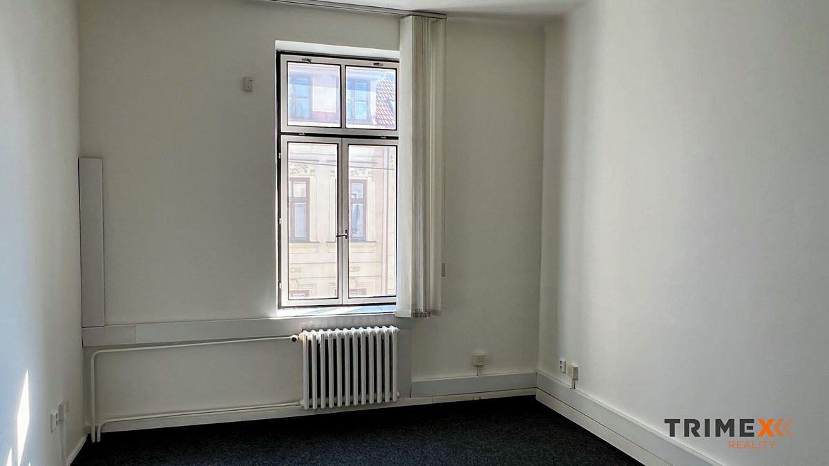 Pronájem kanceláře 36 m² – fotografie 3