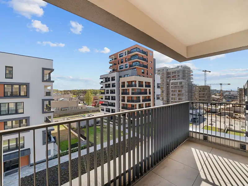 Pronájem bytu 3+kk 70 m², Praha – náhled fotky 2