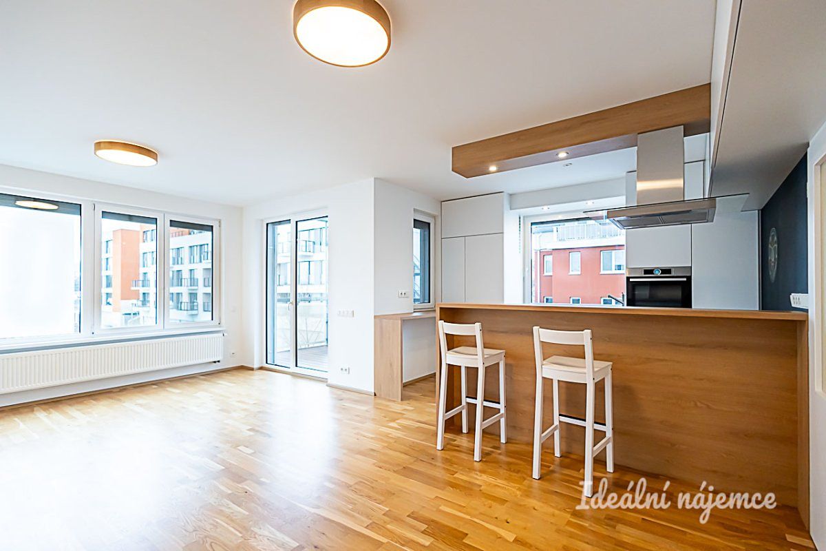 Pronájem bytu 3+kk 89 m²
