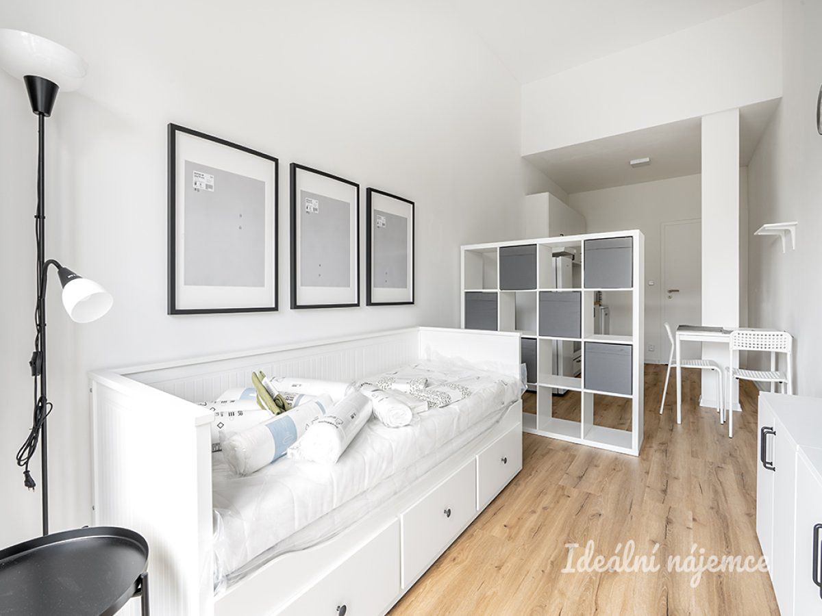 Pronájem bytu 1+kk 25 m²