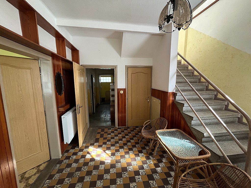 Prodej rodinného domu 329 m², pozemek 940 m² – fotografie 5