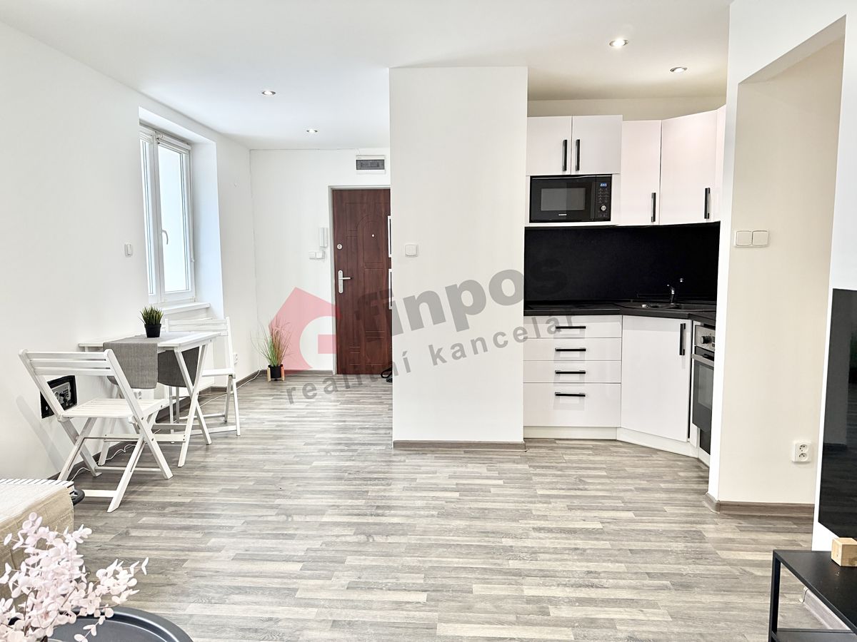 Pronájem bytu 1+kk 34 m²