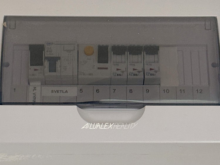 Prodej bytu 1+kk, 24 m² (9 z 10)