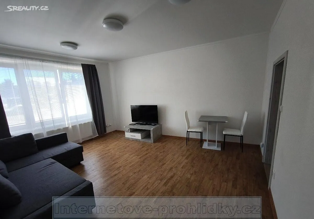 Pronájem bytu 2+1 59 m² – pohled 3