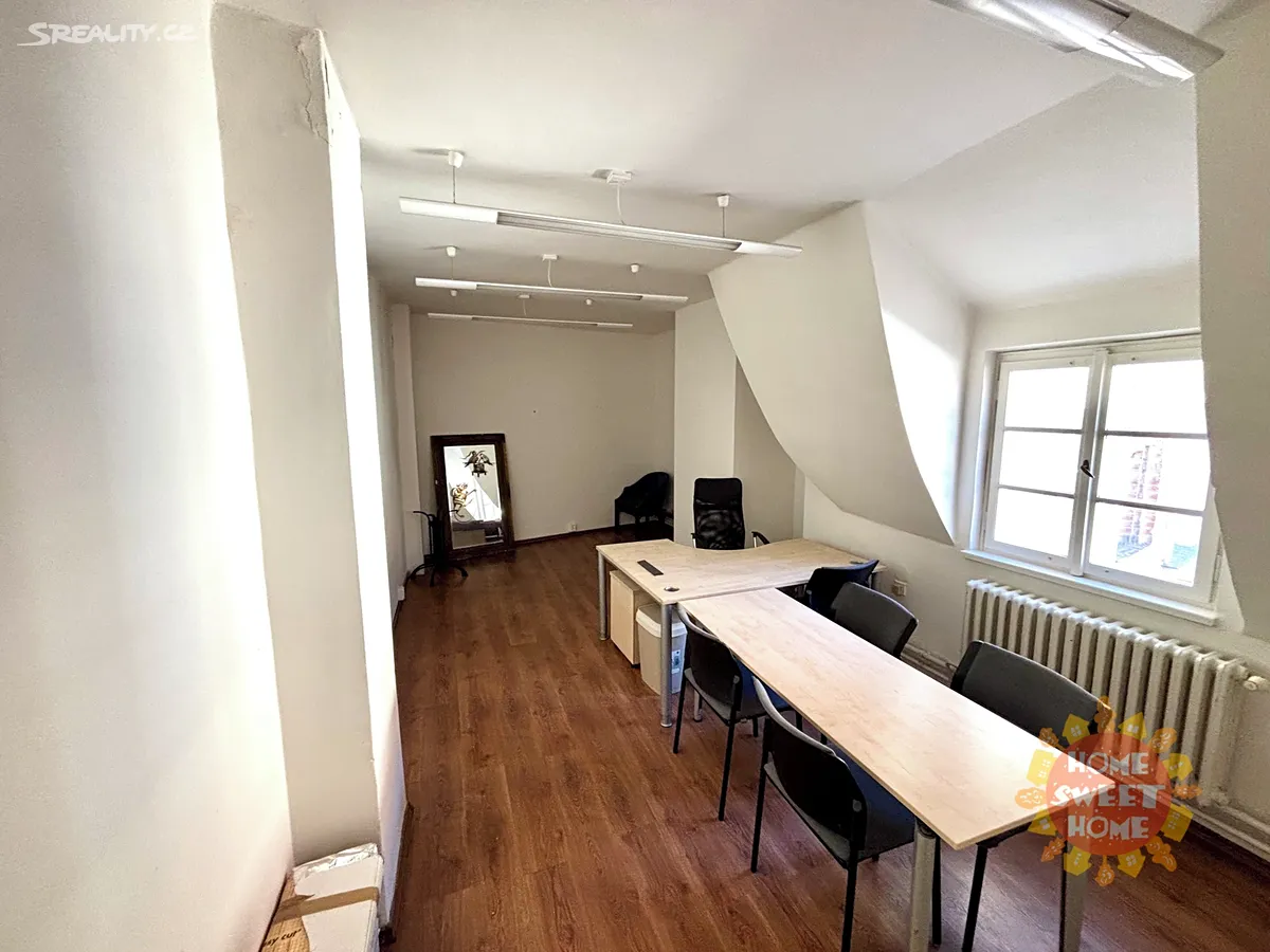 Pronájem kanceláře 32 m², Praha